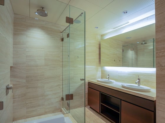 Burj Khalifa Apartment with Downtown Views, picture 9