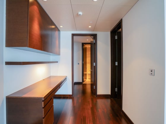 Burj Khalifa Apartment with Downtown Views, picture 8