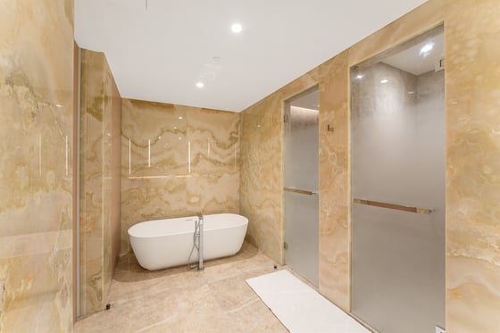 **Live Royally | Turnkey Renovated Masterpiece**, picture 23