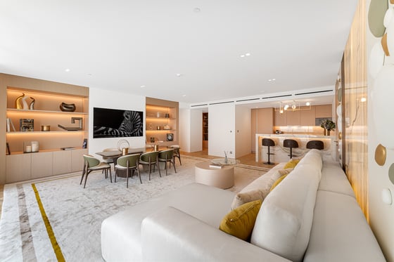 **Live Royally | Turnkey Renovated Masterpiece**, picture 8