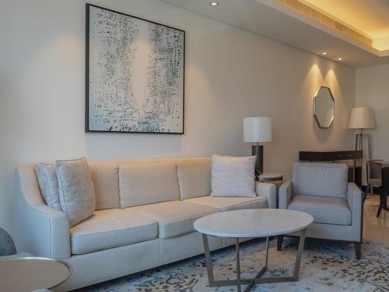 Elegant Branded Apartment in Downtown Dubai, picture 8