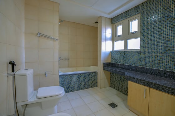 Elegant Palm Jumeirah Apartment Living, picture 19