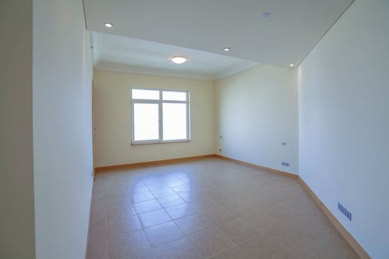 Elegant Palm Jumeirah Apartment Living, picture 9