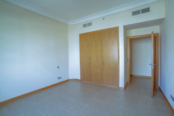 Elegant Palm Jumeirah Apartment Living, picture 20