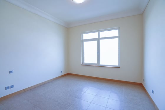 Elegant Palm Jumeirah Apartment Living, picture 14