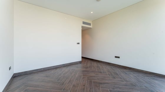 Spacious apartment in Zaabeel with Dubai Frame view, picture 11