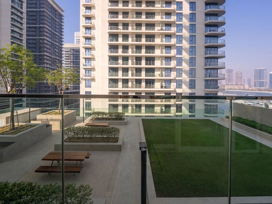 Marina and pool view| Marina Skyline| Vacant, picture 12