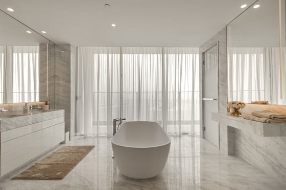 Stylish Apartment with Palm Jumeirah Views, picture 36