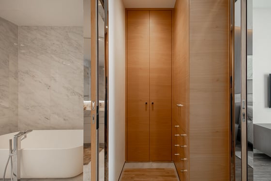 Stylish Apartment with Palm Jumeirah Views, picture 19