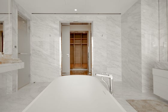 Stylish Apartment with Palm Jumeirah Views, picture 27