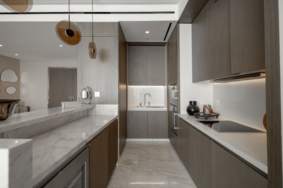 Stylish Apartment with Palm Jumeirah Views, picture 9