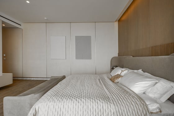 Stylish Apartment with Palm Jumeirah Views, picture 32