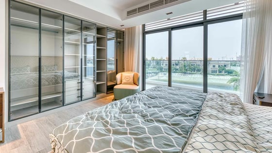 Elegant villa in Palm Jumeirah with direct beach access, picture 12