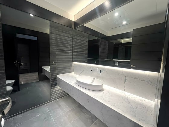 Luxury Penthouse | Upgraded | High Floor, picture 18