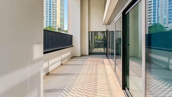 Furnished apartment in Downtown with spacious balcony, picture 17