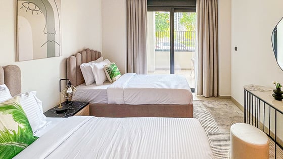Furnished apartment in Downtown with spacious balcony, picture 9