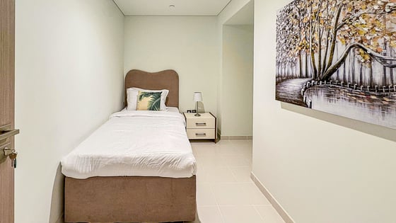 Furnished apartment in Downtown with spacious balcony, picture 12