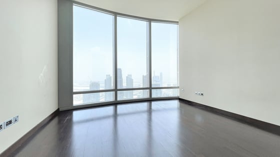 Spacious apartment in Downtown with full fountain views, picture 8