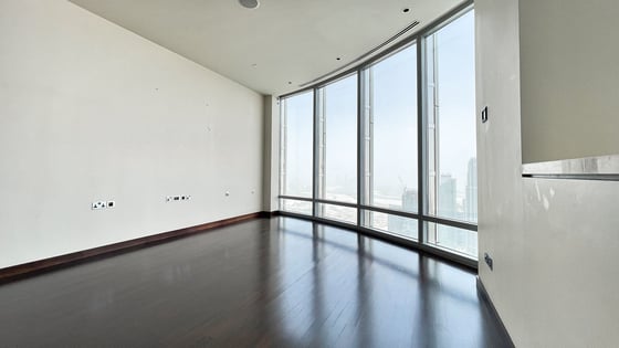 Spacious apartment in Downtown with full fountain views, picture 5