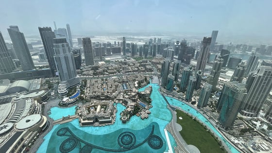 Spacious apartment in Downtown with full fountain views, picture 12