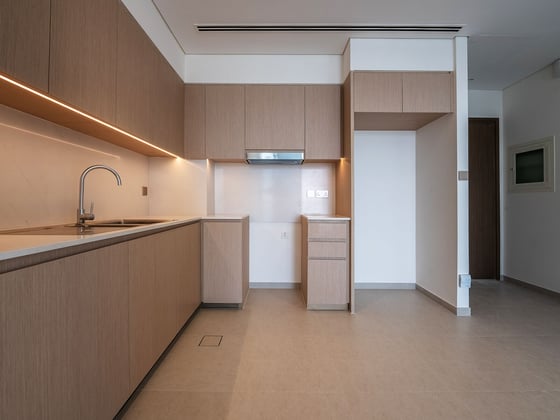 Very High Floor l Payment Plan l Largest Layout, picture 4