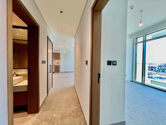 Stunning Views | High Floor | Upgraded in areas, picture 6