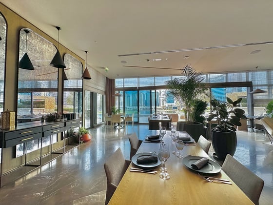 Sky-High Mansion – Full-Floor with Amazing Views, picture 13