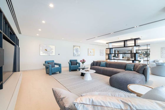 Fully Furnished | Designer Apartment | Iconic View, picture 2