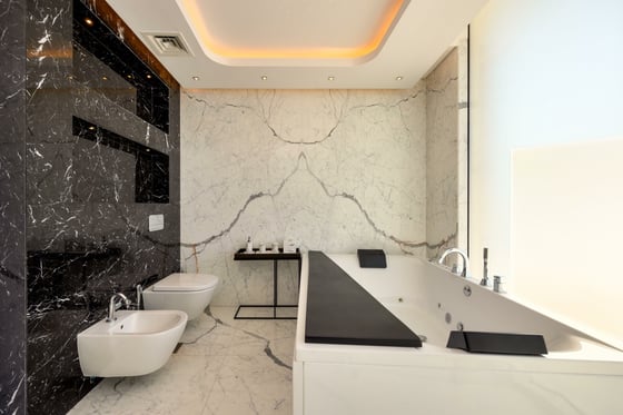 Luxury Living | Custom Built | Private Beach Access, picture 22