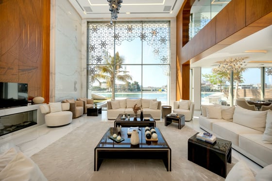 Luxury Living | Custom Built | Private Beach Access, picture 2