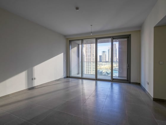 Stunning 3-BR Apartment | Burj View | Chiller free, picture 2