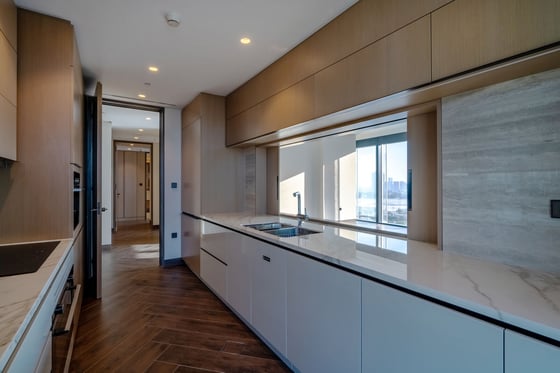 One Zaabeel Apartment with Stunning Skyline View, picture 11