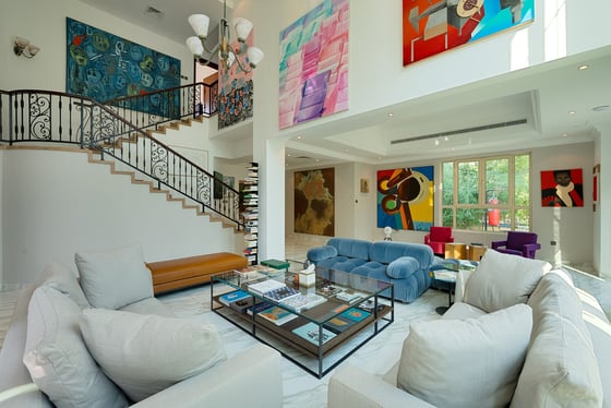 Corner Plot | Private Pool | Partly Renovated, picture 4
