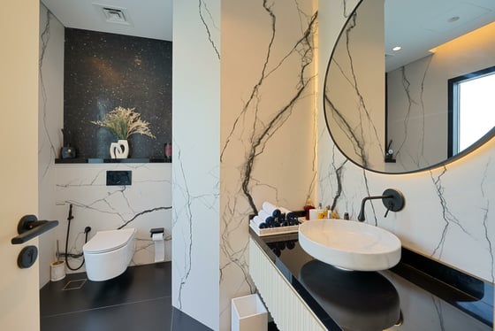 Fully Renovated | Lake View | Vastu Compliant, picture 18