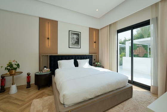 Fully Renovated | Lake View | Vastu Compliant, picture 13