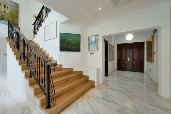 Corner Plot | Private Pool | Partly Renovated, picture 16