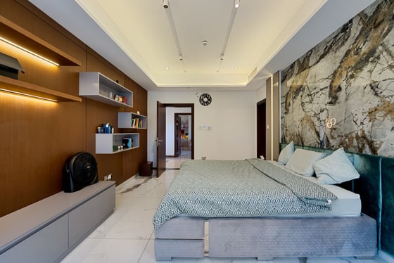 Prestigious 5 BR Villa with Golf Course View, picture 21