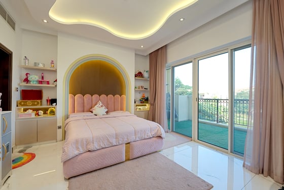 Prestigious 5 BR Villa with Golf Course View, picture 19