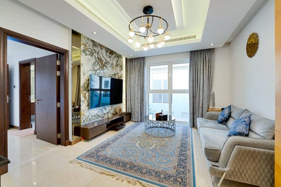 Prestigious 5 BR Villa with Golf Course View, picture 16