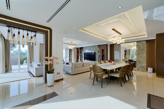 Prestigious 5 BR Villa with Golf Course View, picture 6