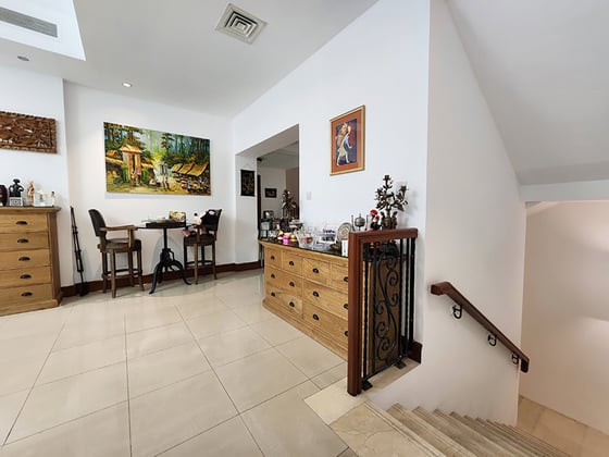 Gorgeous Three Bedroom Townhouse In Golden Mile | Rare Type, picture 7