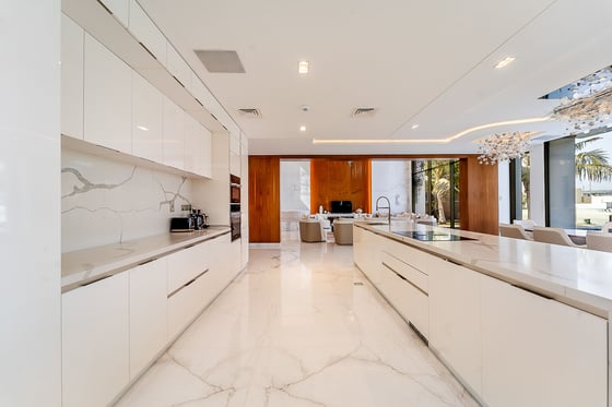 Custom Built Villa | Ample Space | Billionaire Row, picture 54
