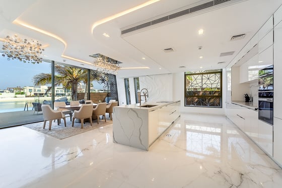 Custom Built Villa | Ample Space | Billionaire Row, picture 57