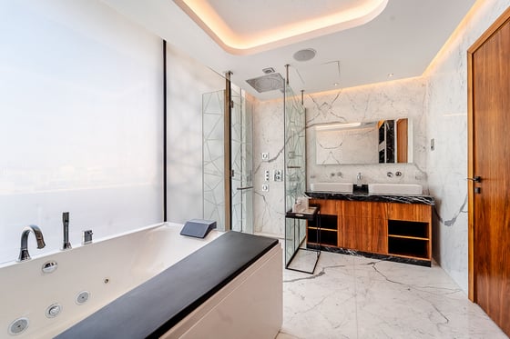 Custom Built Villa | Ample Space | Billionaire Row, picture 25