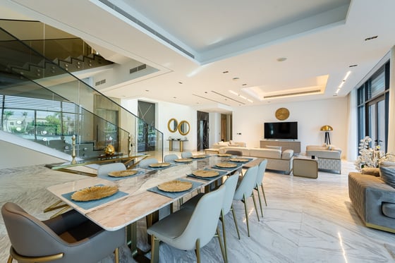 Direct Beach Access | Luxurious | Scenic Location, picture 8