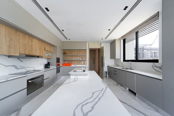 Direct Beach Access | Luxurious | Scenic Location, picture 10