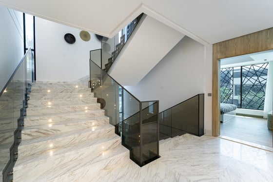 Direct Beach Access | Luxurious | Scenic Location, picture 16