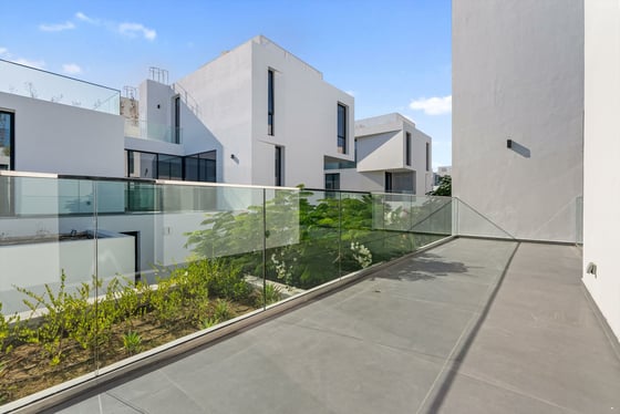 Independent Villa | Chorisia 1 | Prime Location, picture 1