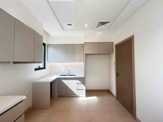 Best Priced | Close to Park | Type B | Brand New, picture 6