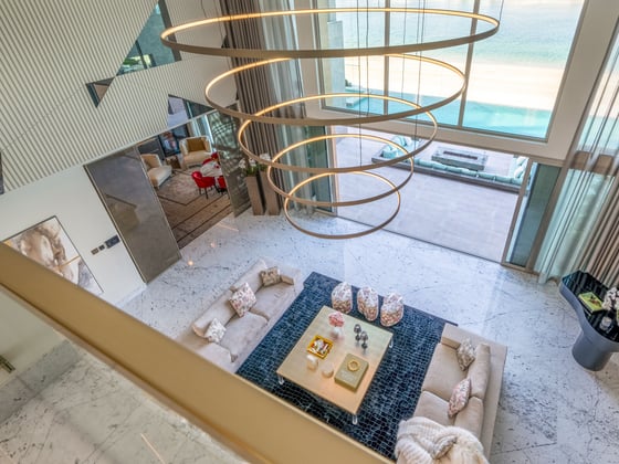 The Palm Jumeirah's Most Luxurious Beach Villa, picture 5